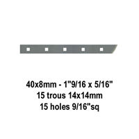 Barre poinçonnée 40x8mm 15 trous 14x14mm carrés longueur 2m pour clôtures et grilles