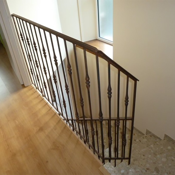 Balustre droit grenaillé à facettes haut 1000mm ø14 2 motifs 120mm