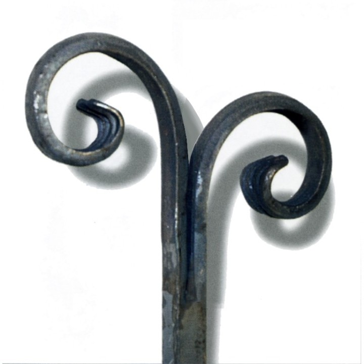 Balustre avec extrémités forgées droites pattes d'oies 900x130mm