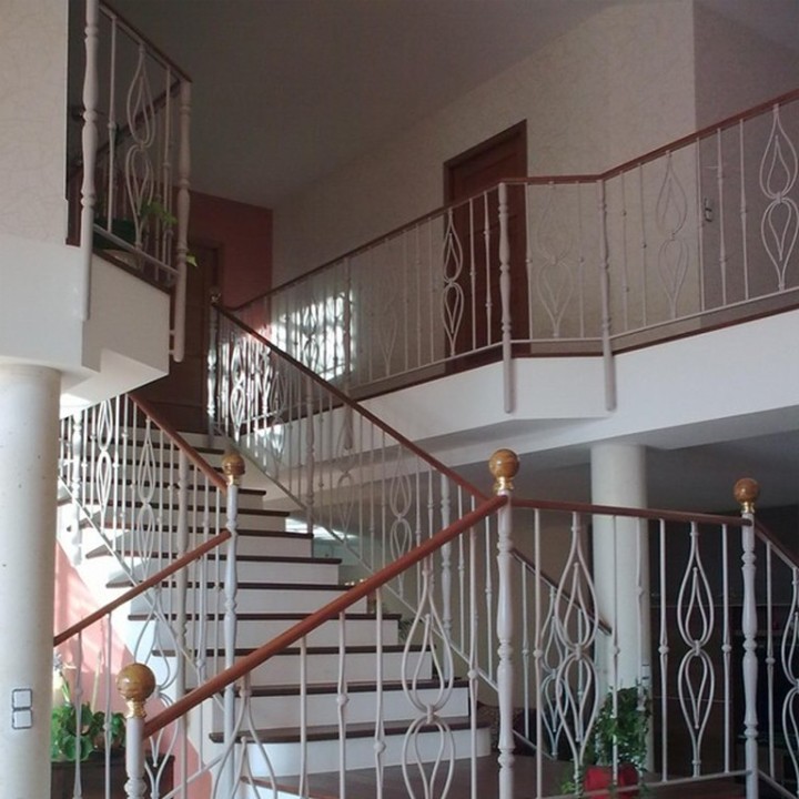 Balustre 1000mm en acier rond lisse Ø14mm, 2 motifs avec bagues