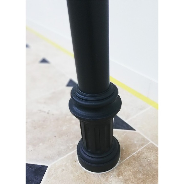 Embase moyenne pour tube lisse ou cannelé Ø80mm pour poteaux