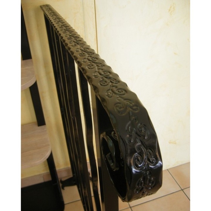 Crosse de départ d'escalier cintrée estampée à chaud en 40x8mm