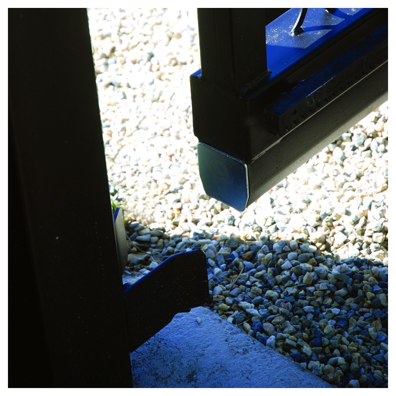Avaloir butoir réglable pour rail 68x68mm de rail portail autoportant