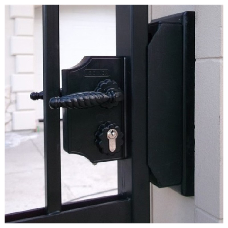 Serrures Locinox style industriel pour portail à battants haute qualité