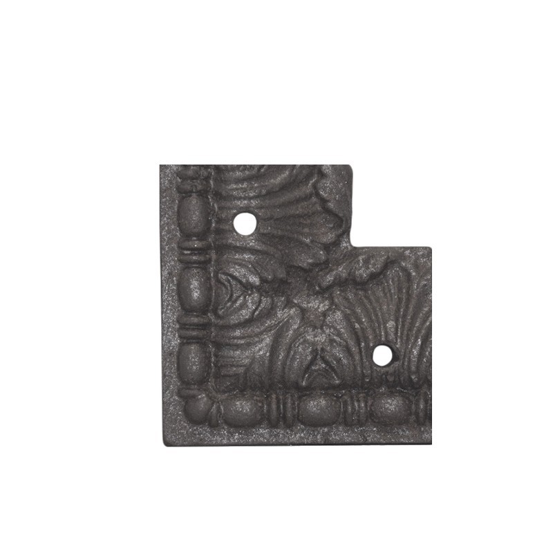 moulure d'applique en fonte et son décor d'angle pour portillons