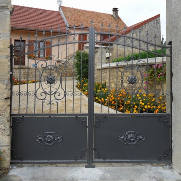 Volutes avec extrémités à noyaux en forme de C plat de 16x6mmm
