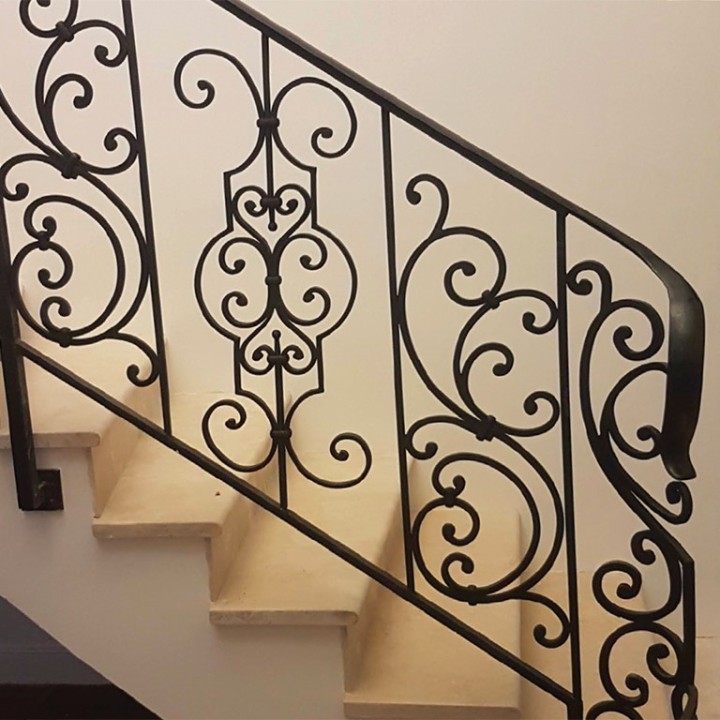 Panneau décoratif pour escaliers ou balustrades 830x260mm 12x12