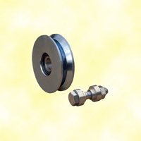 Roulette acier 60mm  gorge en V pour portails coulissants