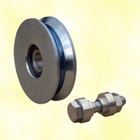 Roulette acier 160mm  gorge en V pour portails coulissants