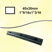 Cintre en forme de chapeau de gendarme 40x30mm perc de trous 18mm