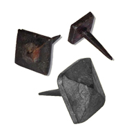 Clou tte carre martele 30x30mm longueur 35mm