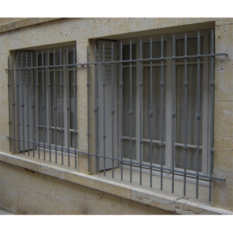 Barres 14x14mm 14 trous renfls 14x14mm carrs pour clotures et grilles de dfense
